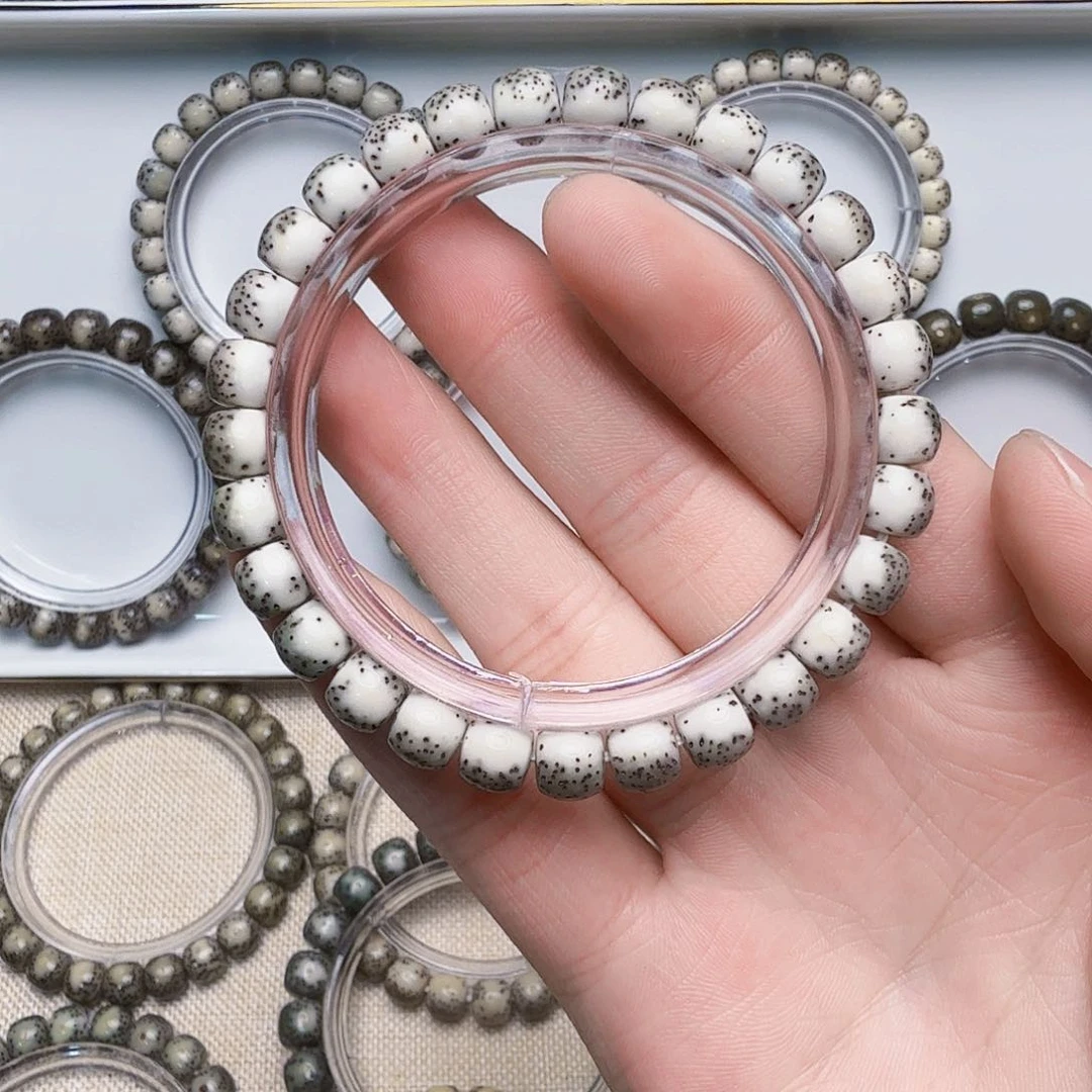 星月菩提手串?****?石玉料绿背河豚单圈