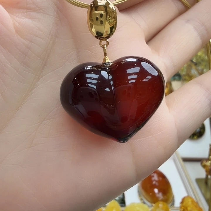 琥珀未镶嵌珠宝奇石