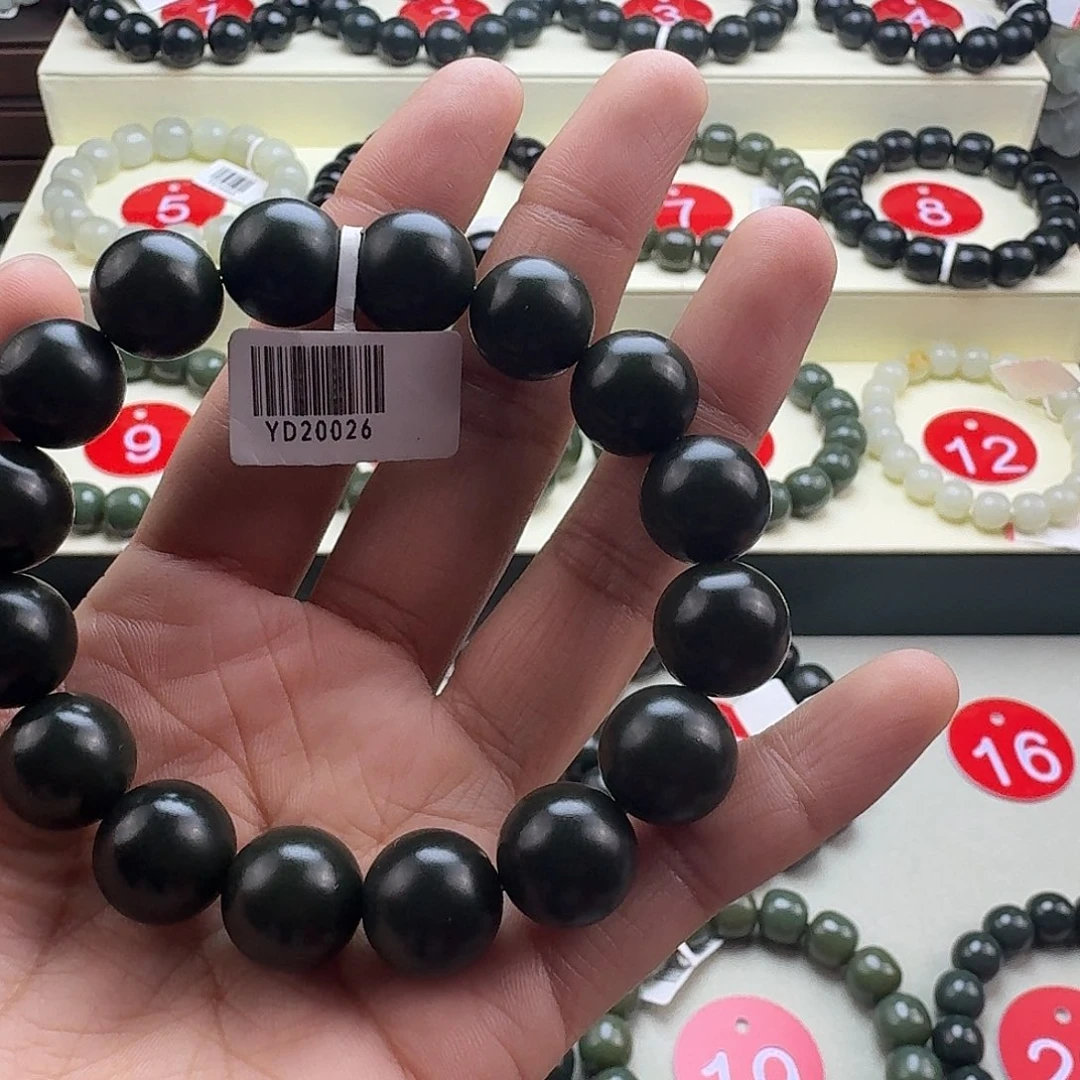 和田玉未镶嵌手串