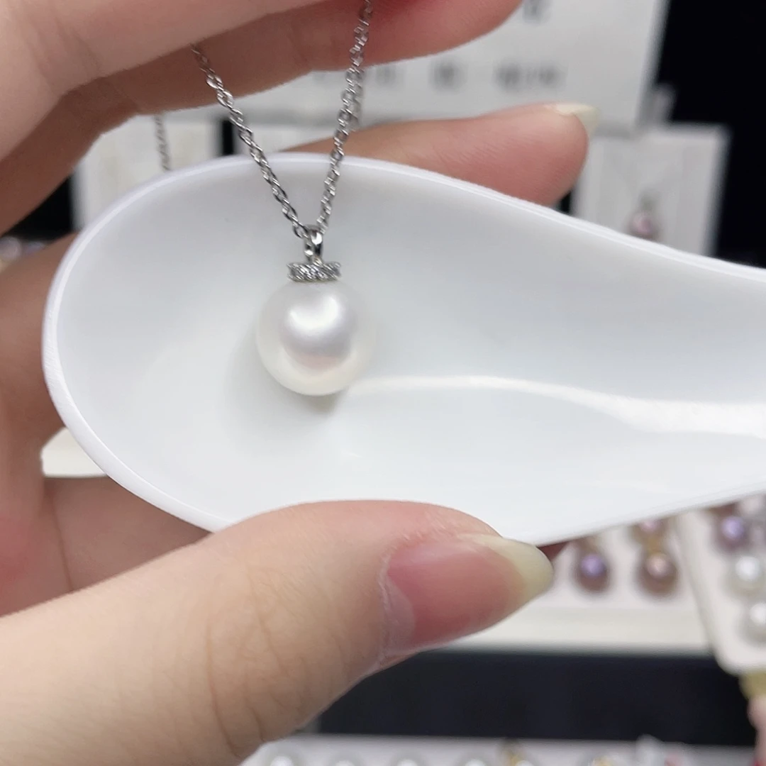 淡水珍珠吊坠(赠链)合金