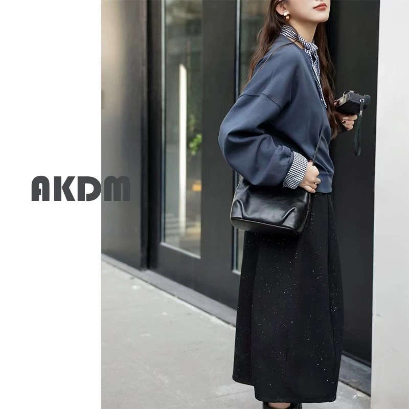 AKDM头层树膏牛皮女包单肩斜挎小包68828