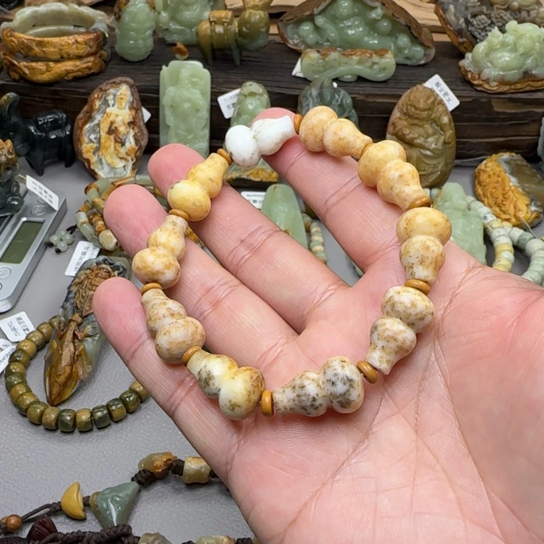 岫岩河磨玉（透闪石质玉）未镶嵌珠宝奇石