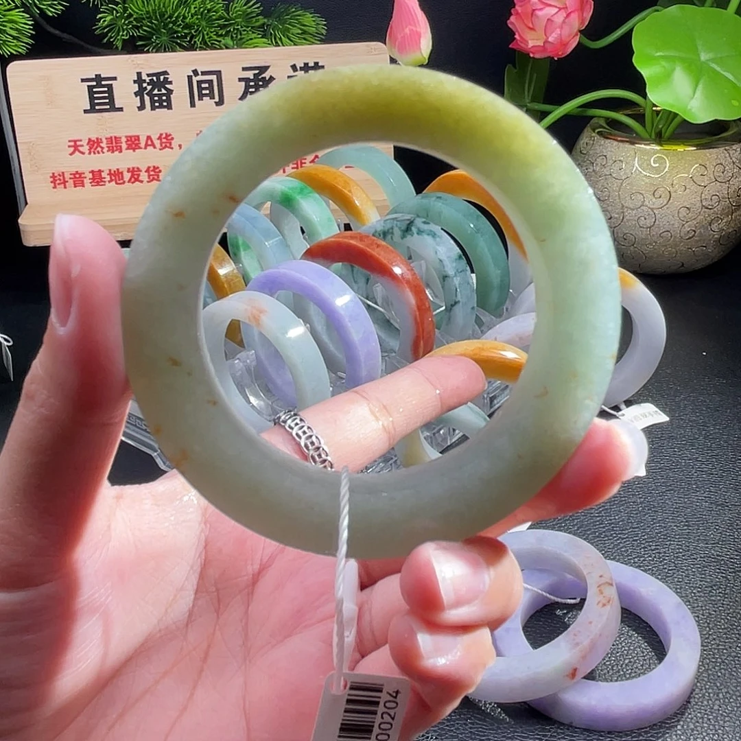 未镶嵌翡翠手镯定制翡翠