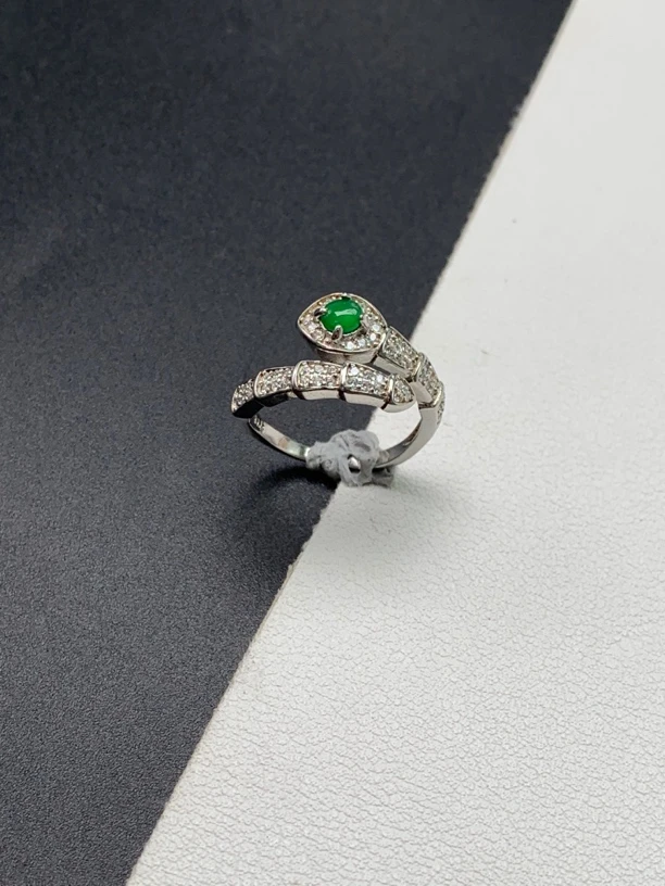 天然翡翠A货蛇形戒指品质时尚百搭