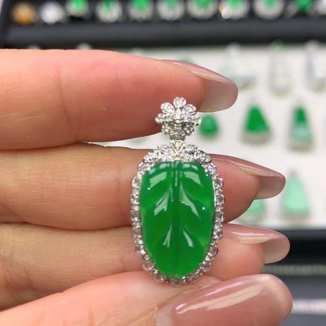 翡翠18K金镶嵌吊坠(不含链)