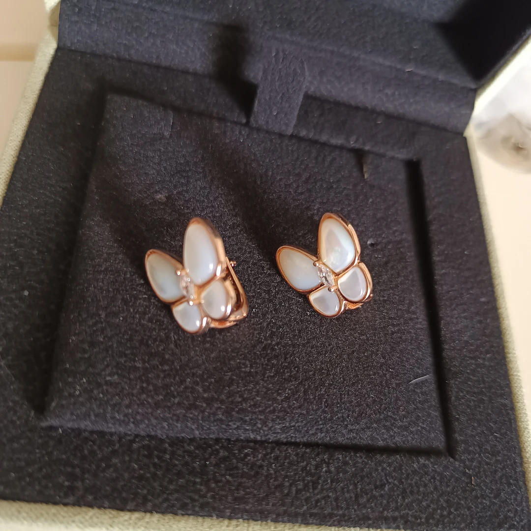 铜合金合成锆石项链 梵家高鼎蝴蝶白贝贝款项链链耳环手链三套装