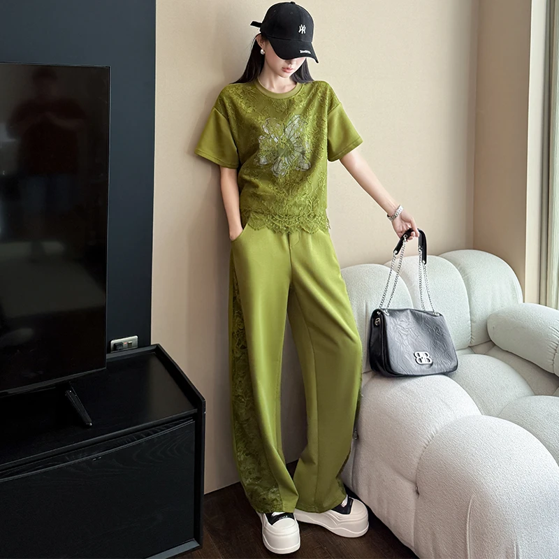 欧货绿色休闲运动套装女夏季2025新款减龄蕾丝拼接短袖两件套洋气