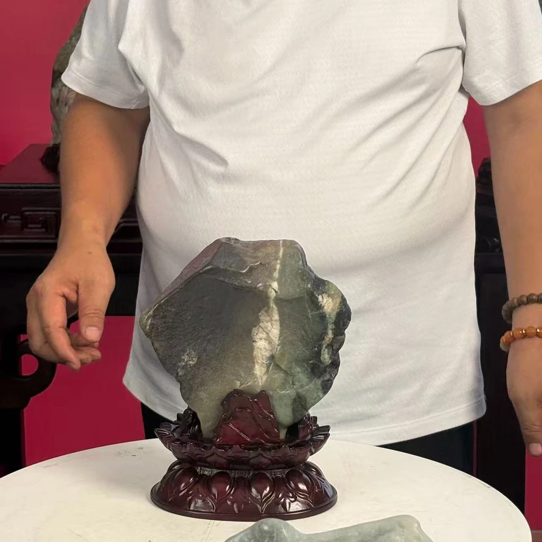 新疆玉料原石带底座发一件编号587