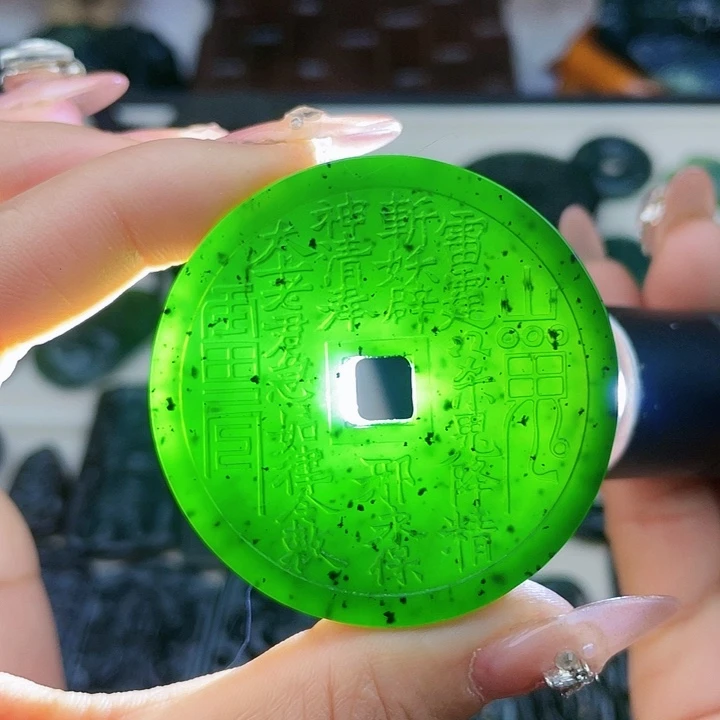 蛇纹石玉未镶嵌挂件泰山玉山鬼