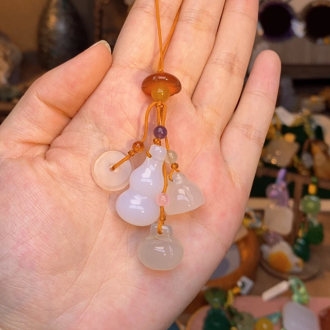 玛瑙/玉髓吊坠(赠链)未镶嵌88888888888