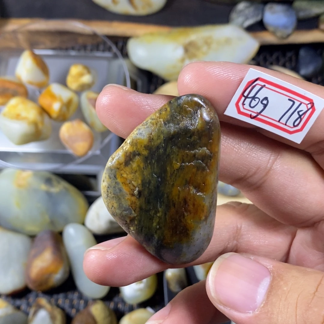 和田玉（糖玉）未镶嵌挂件