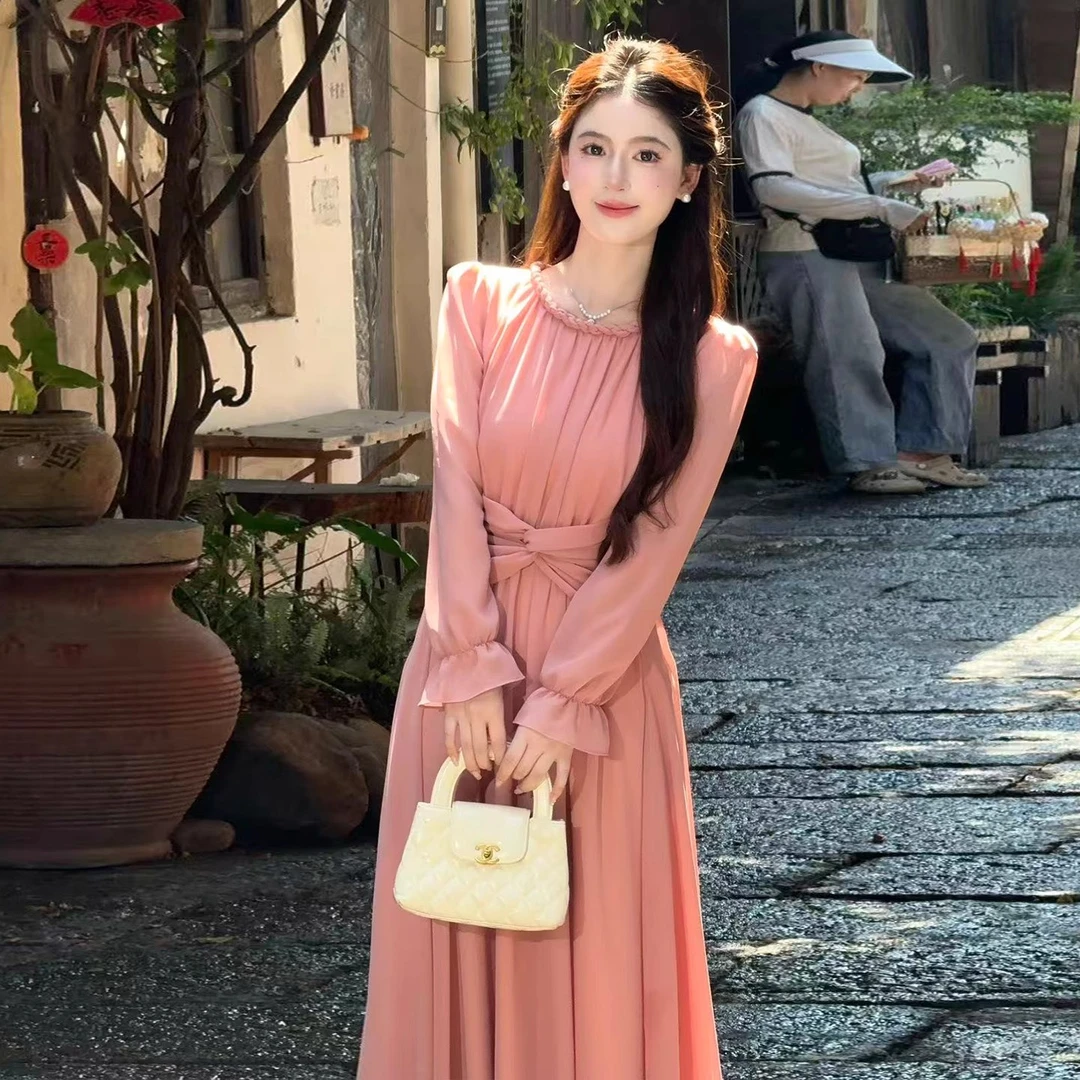 法式优雅气质减龄轻奢高级温柔风收腰连衣裙2025秋季显瘦仙女裙潮