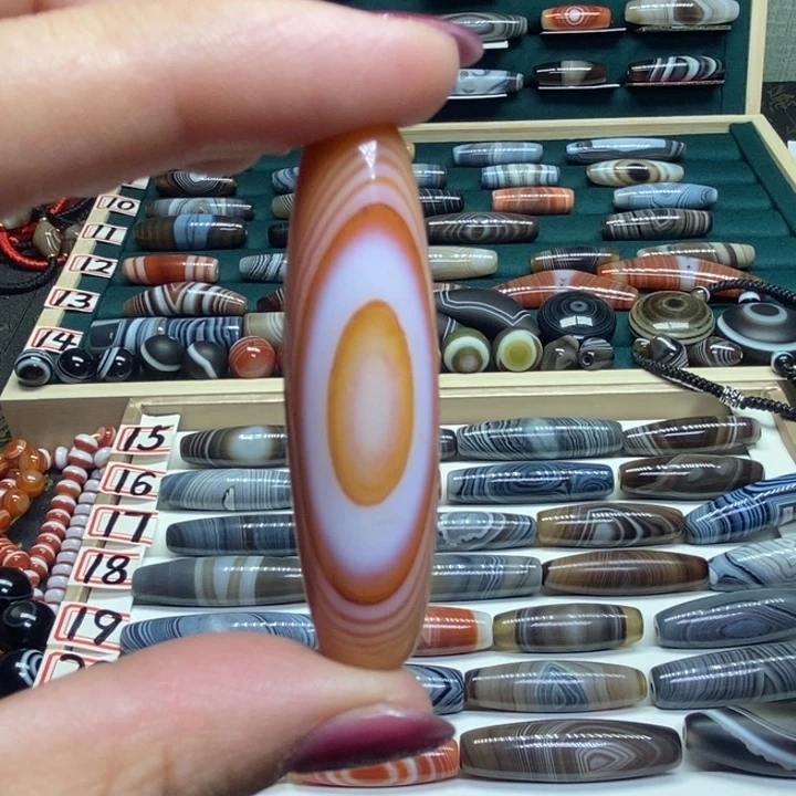玛瑙/玉髓未镶嵌珠宝半成品