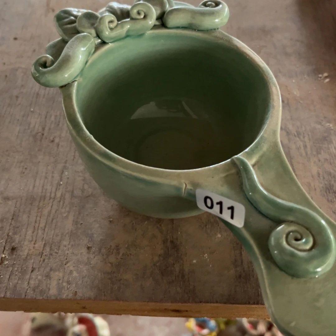 摆件纯手工抽象陶瓷摆件微瑕011