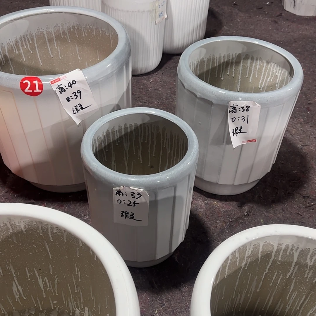 百叶渐变蓝口一套三个花盆