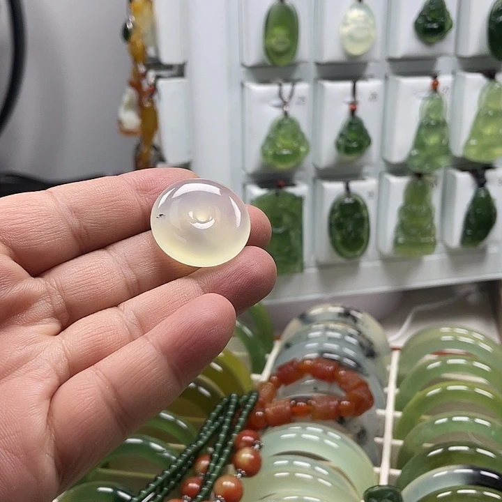 蛇纹石玉合金颈饰