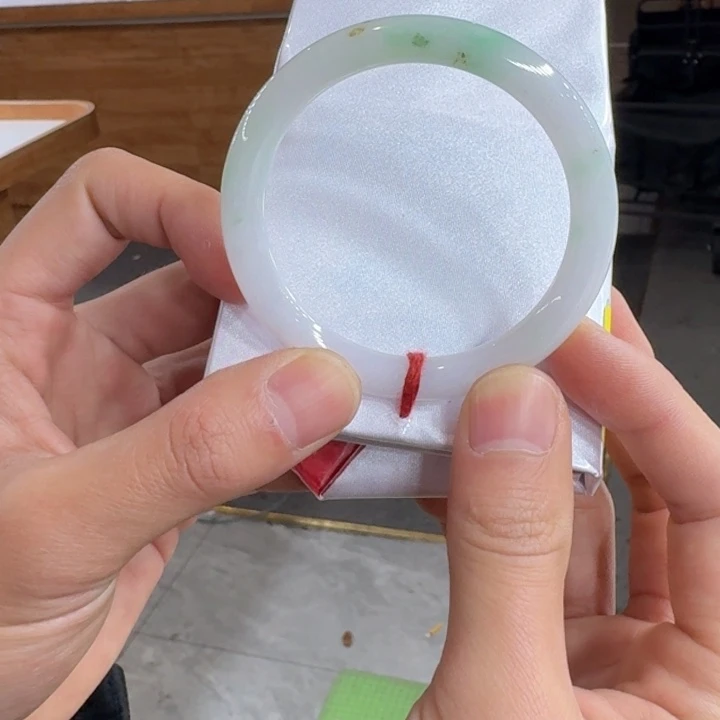 翡翠手镯未镶嵌纯天然缅甸翡翠A货买断