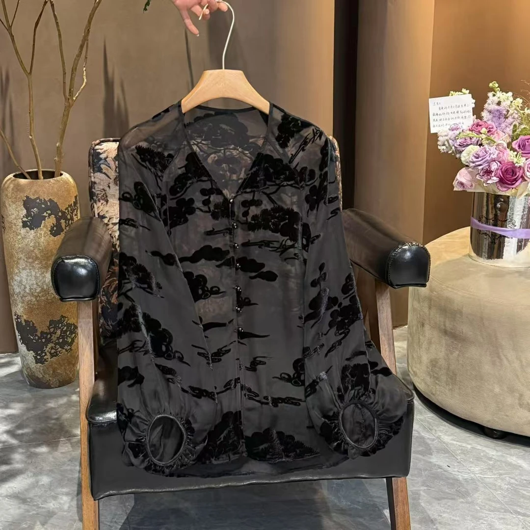 桑蚕丝泡泡袖植绒烧花防晒上衣