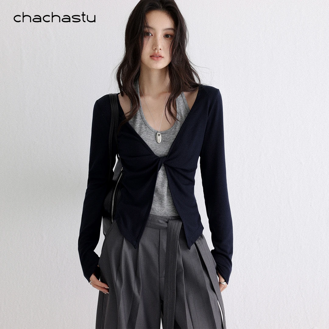 CHACHASTU【衣橱】秋日单品 复古立体扭结撞色拼接挂脖T恤ZRS1904