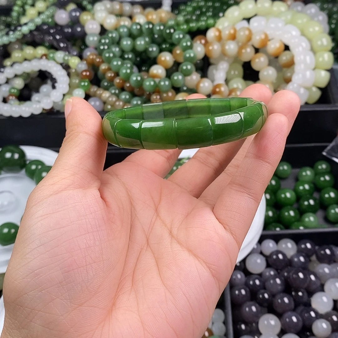 手链未镶嵌和田玉（碧玉）