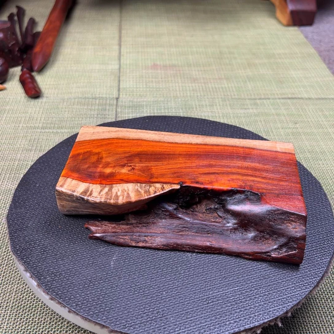 大果紫檀（缅甸花梨）?****