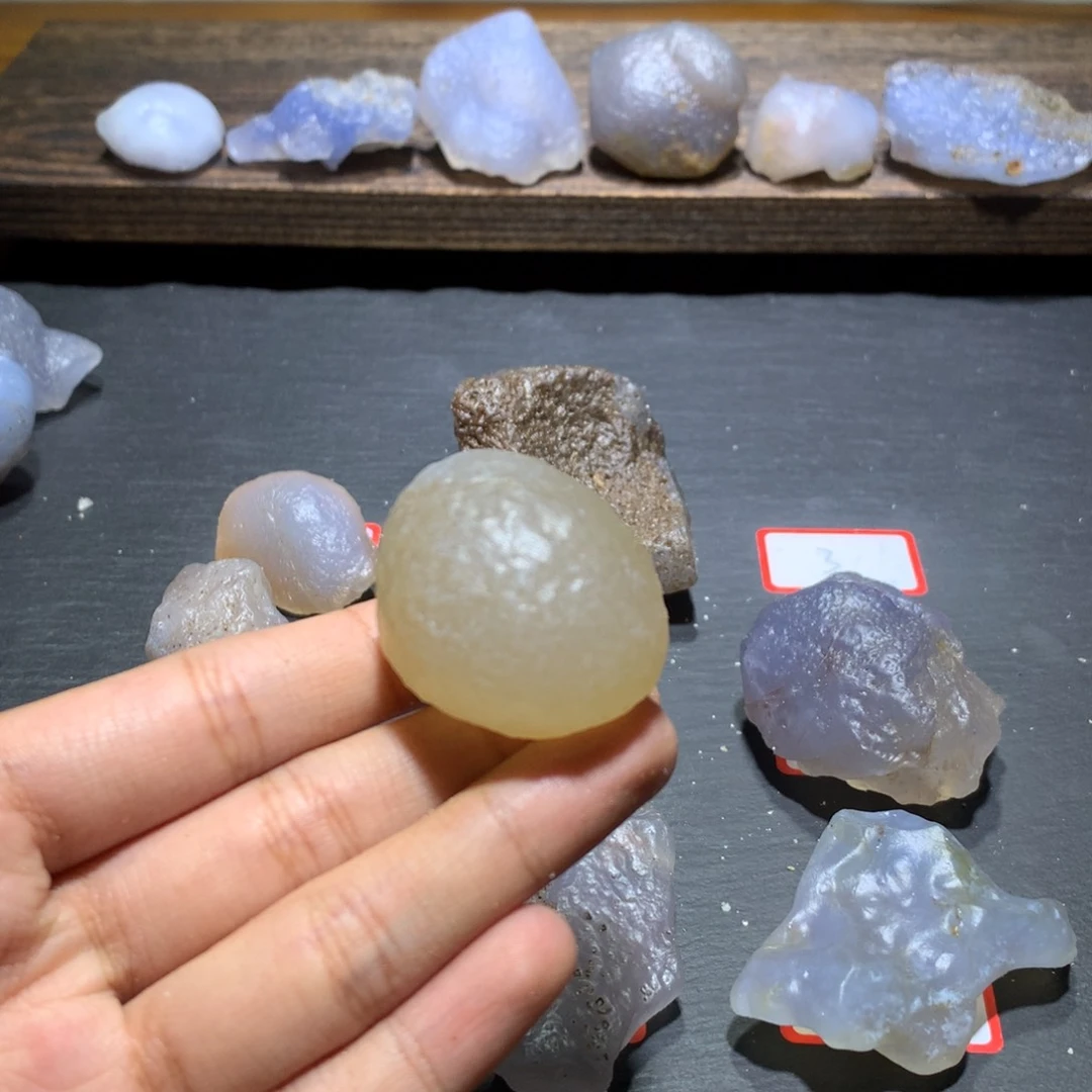 未镶嵌玛瑙/玉髓珠宝奇石