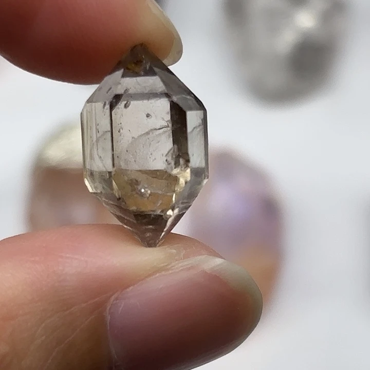 颈饰水晶未镶嵌茶闪灵钻19mm