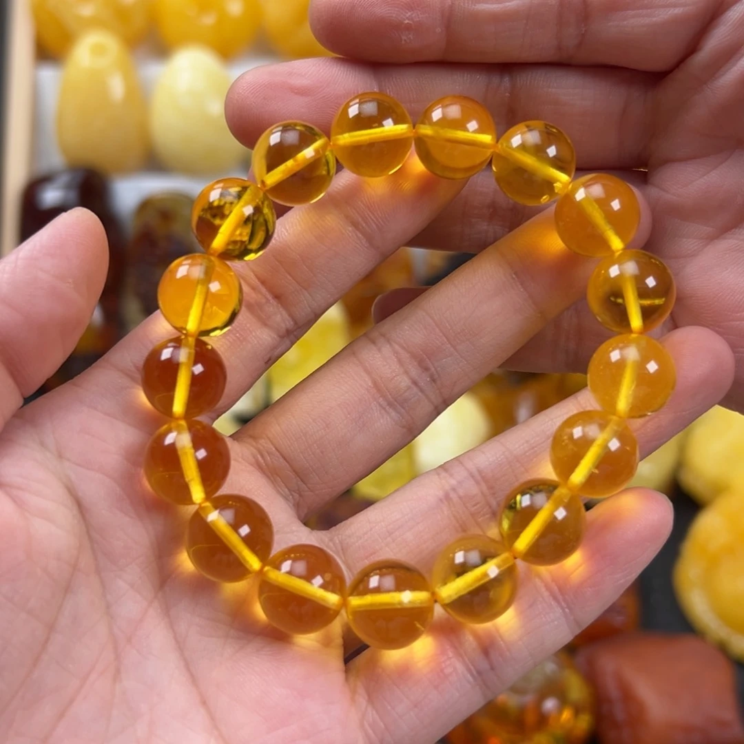 晶***玉未镶嵌颈饰蜜蜡17克