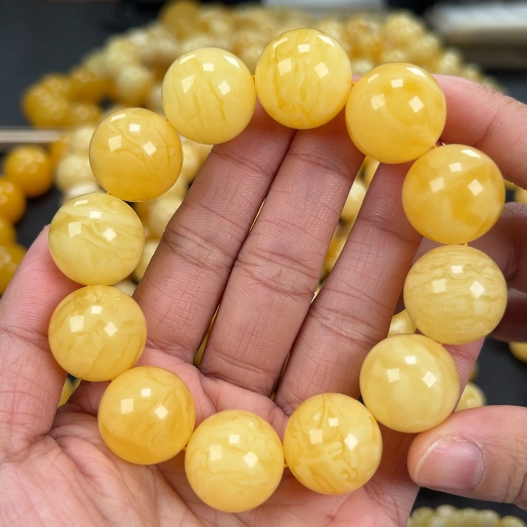 琥珀未镶嵌手链48.7克