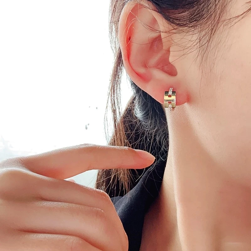 铜合金锆石耳饰 ES-508轻奢复古浅金色镶钻H字母简约时尚耳扣