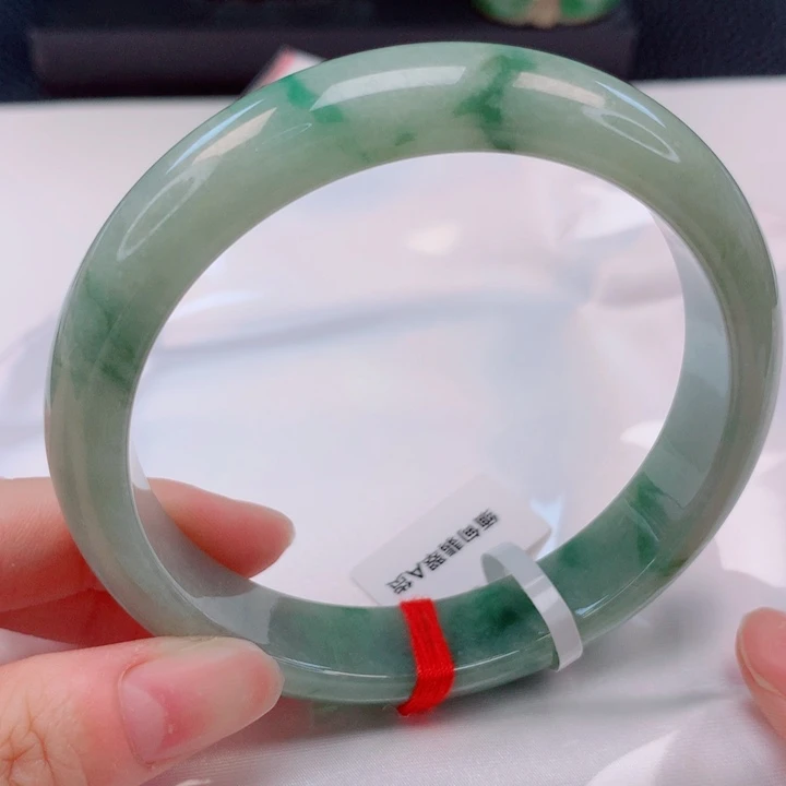 翡翠未镶嵌手镯62圈