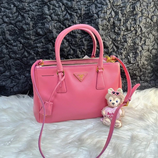 95新 Prada/普拉达 普拉达粉色小号杀手斜挎包