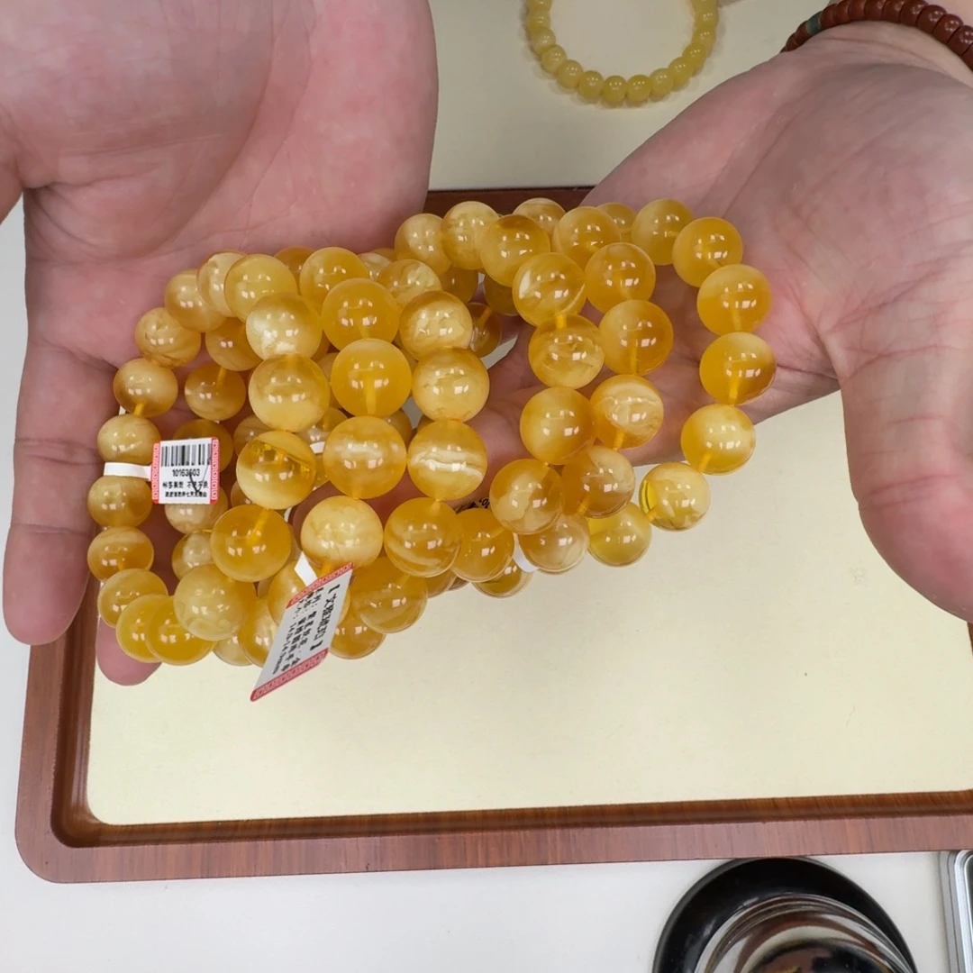 琥珀未镶嵌手链多样性发其一