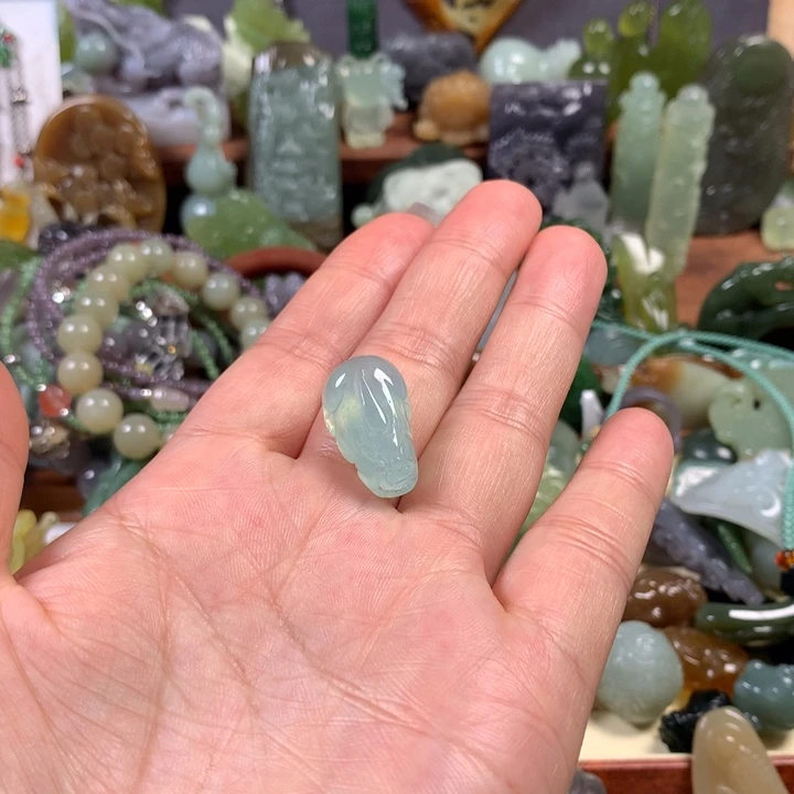 岫玉未镶嵌挂件挂件