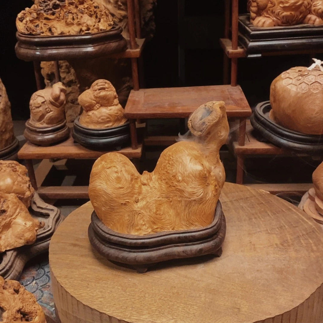 陪***澳荔枝木随形香炉一个