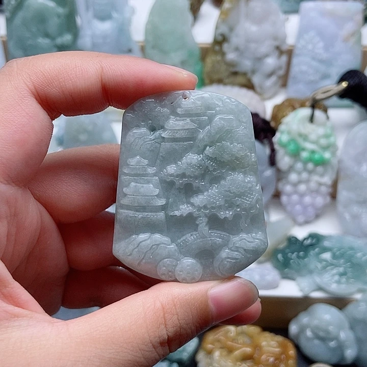 翡翠未镶嵌颈饰翡翠