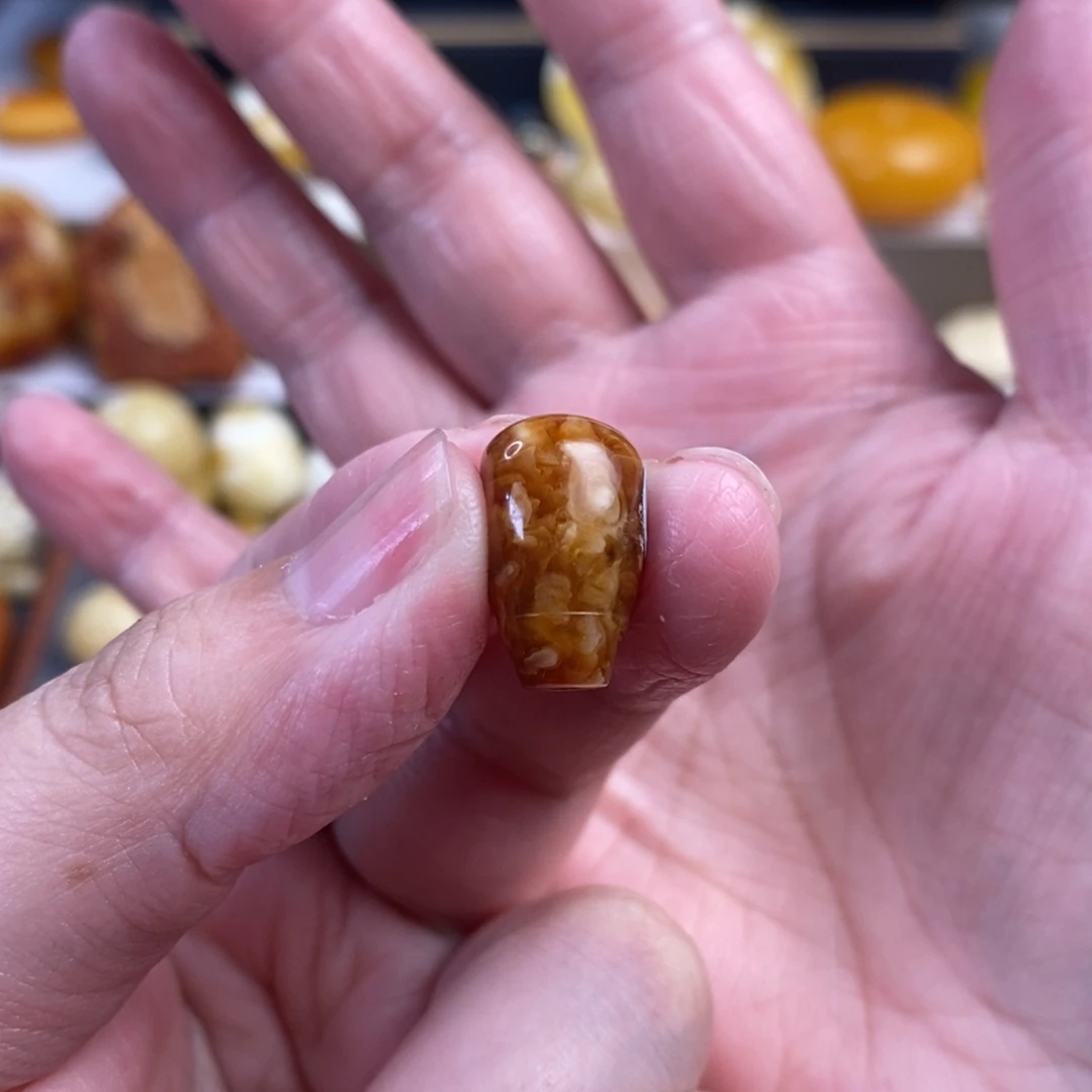 未镶嵌蜜蜡裸石沁色妖花三通9.7