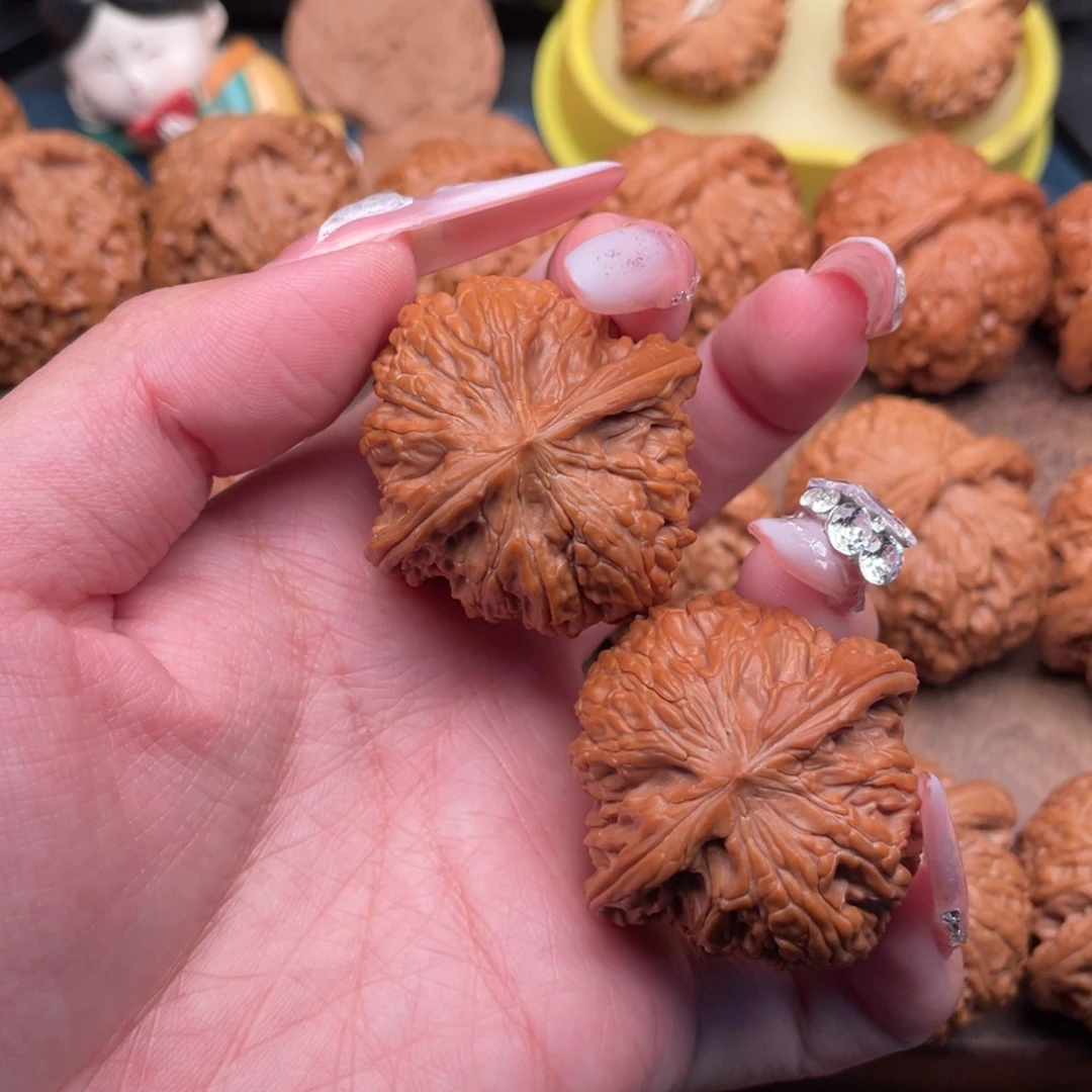 把件文玩核桃全品，老树红皮山地磨39
