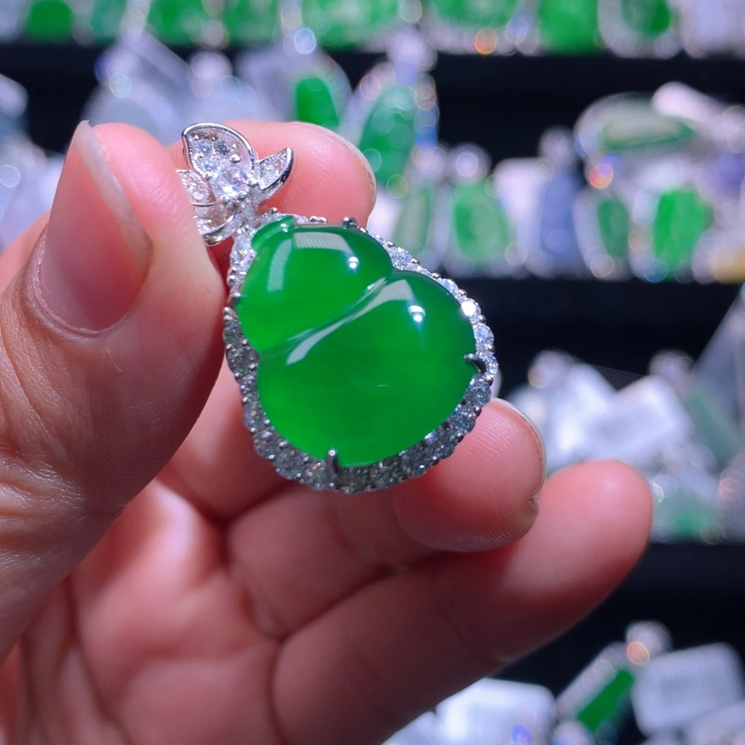 【闪购商品】颈饰银S925镶嵌翡翠天然翡翠