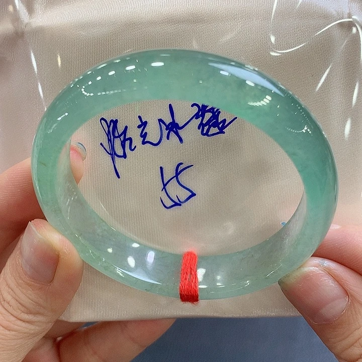 翡翠未镶嵌手镯翡翠手镯