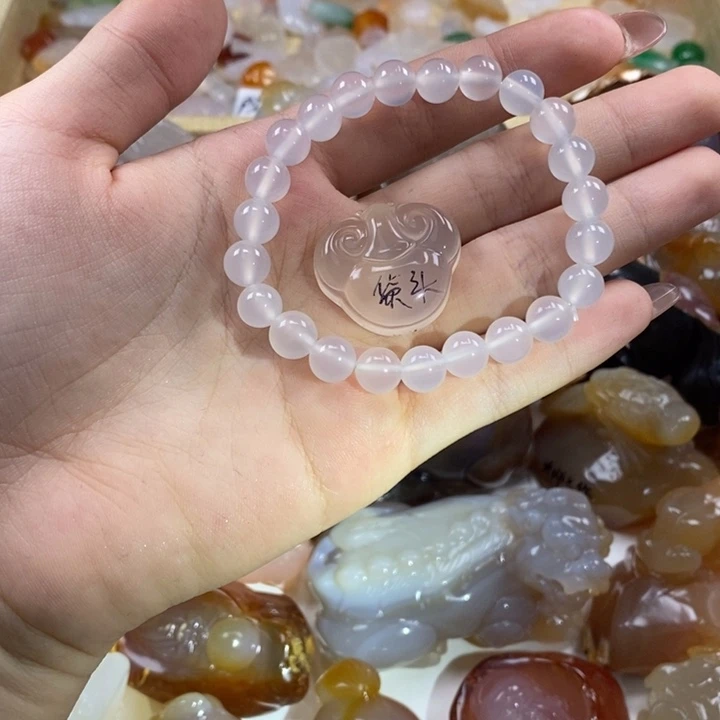 玛瑙/玉髓未镶嵌颈饰玛瑙