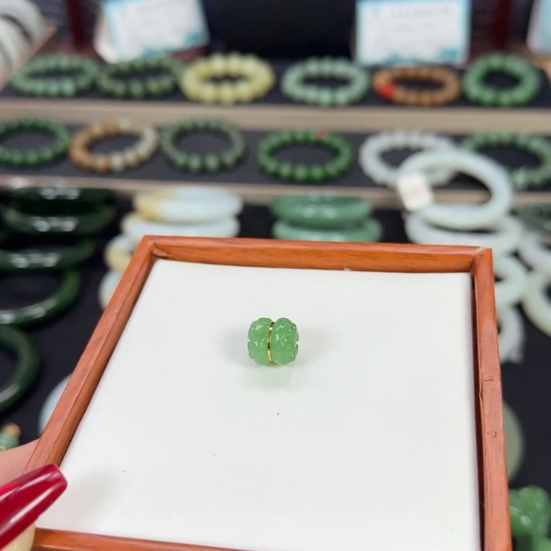 和田玉18K金镶嵌吊坠(不含链)