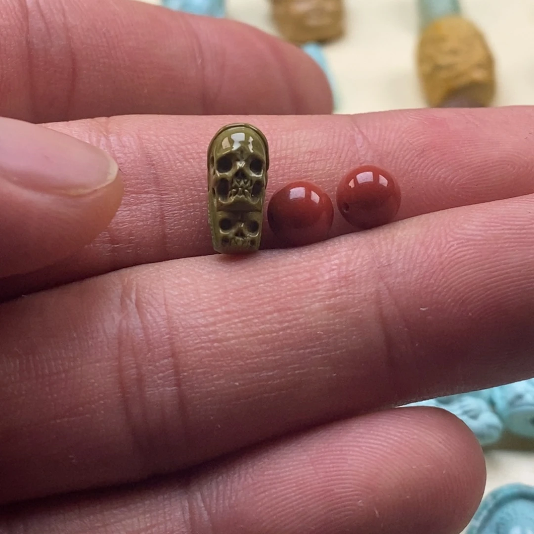 南红玛瑙未镶嵌珠宝奇石