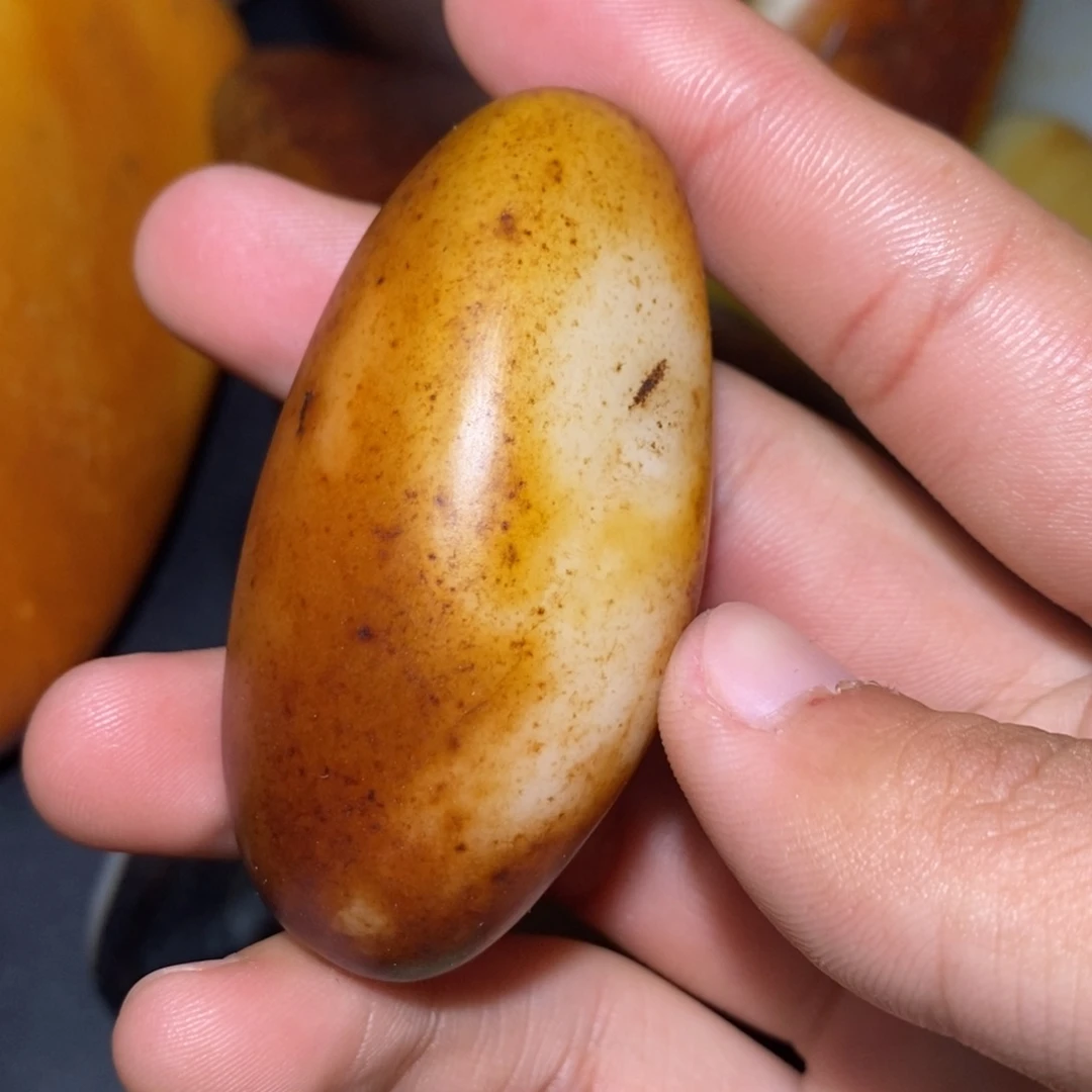 和田玉未镶嵌珠宝奇石