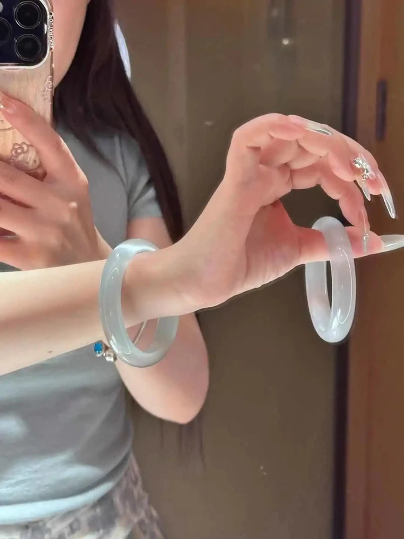 冰种猫眼高乳白色手工手镯温婉气质之选白月光手镯百搭礼物