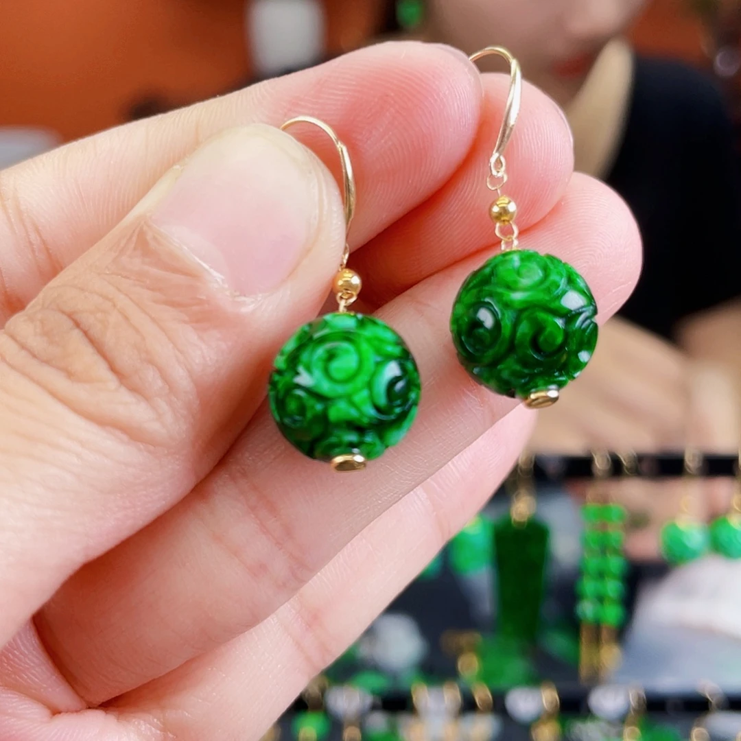 翡翠18K金镶嵌耳饰