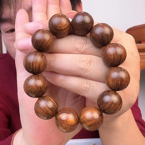 黄花梨/降香黄檀黄花梨卡1.8手串2800