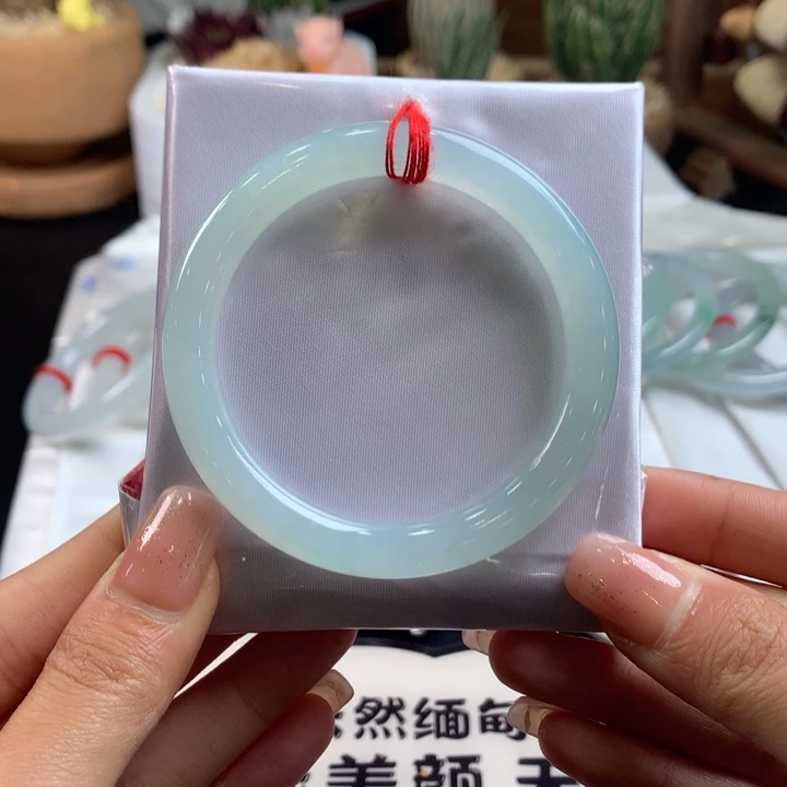 翡翠未镶嵌手镯54圈口