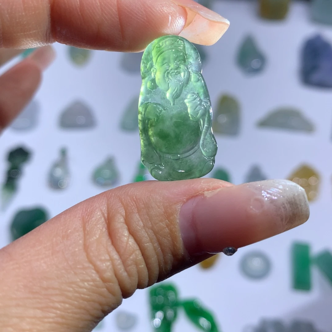 翡翠颈饰未镶嵌米爷