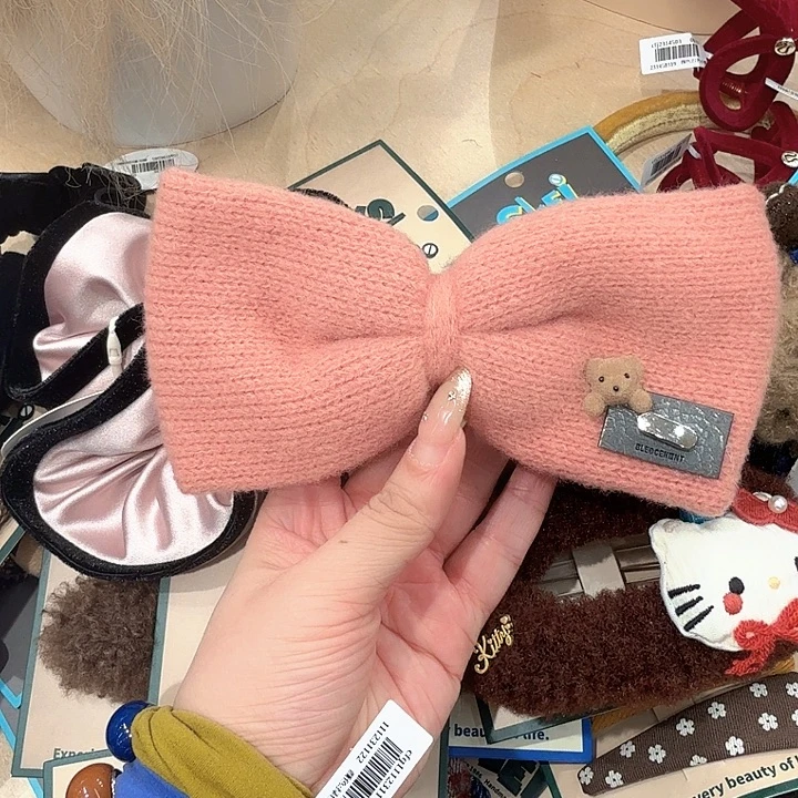 粉色蝴蝶结小熊弹夹